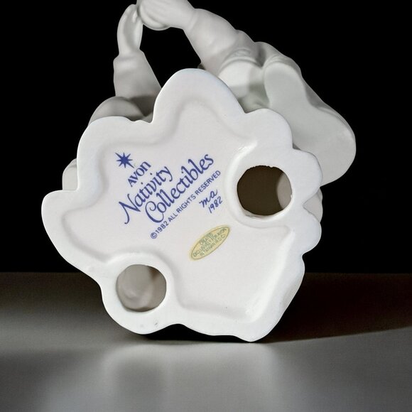 1982 Avon Nativity Collectibles THE MAGI BALTHASAR WISEMEN Porcelain Figure box - Picture 4 of 12